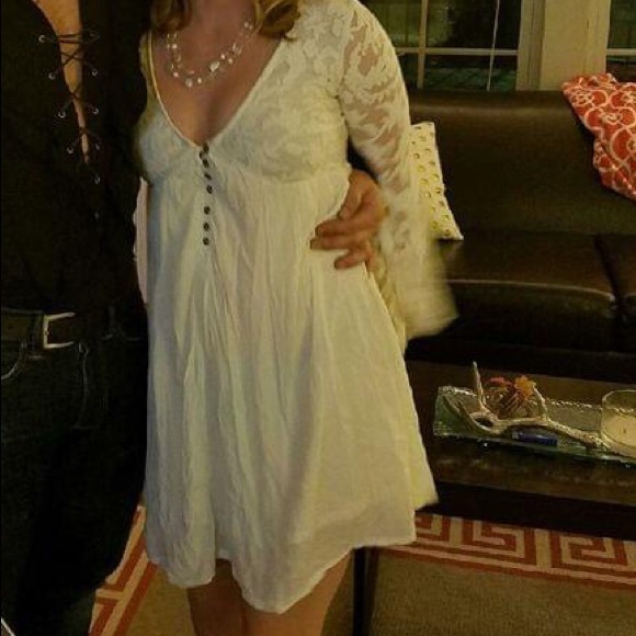 white lace dress - Picture 1 of 5